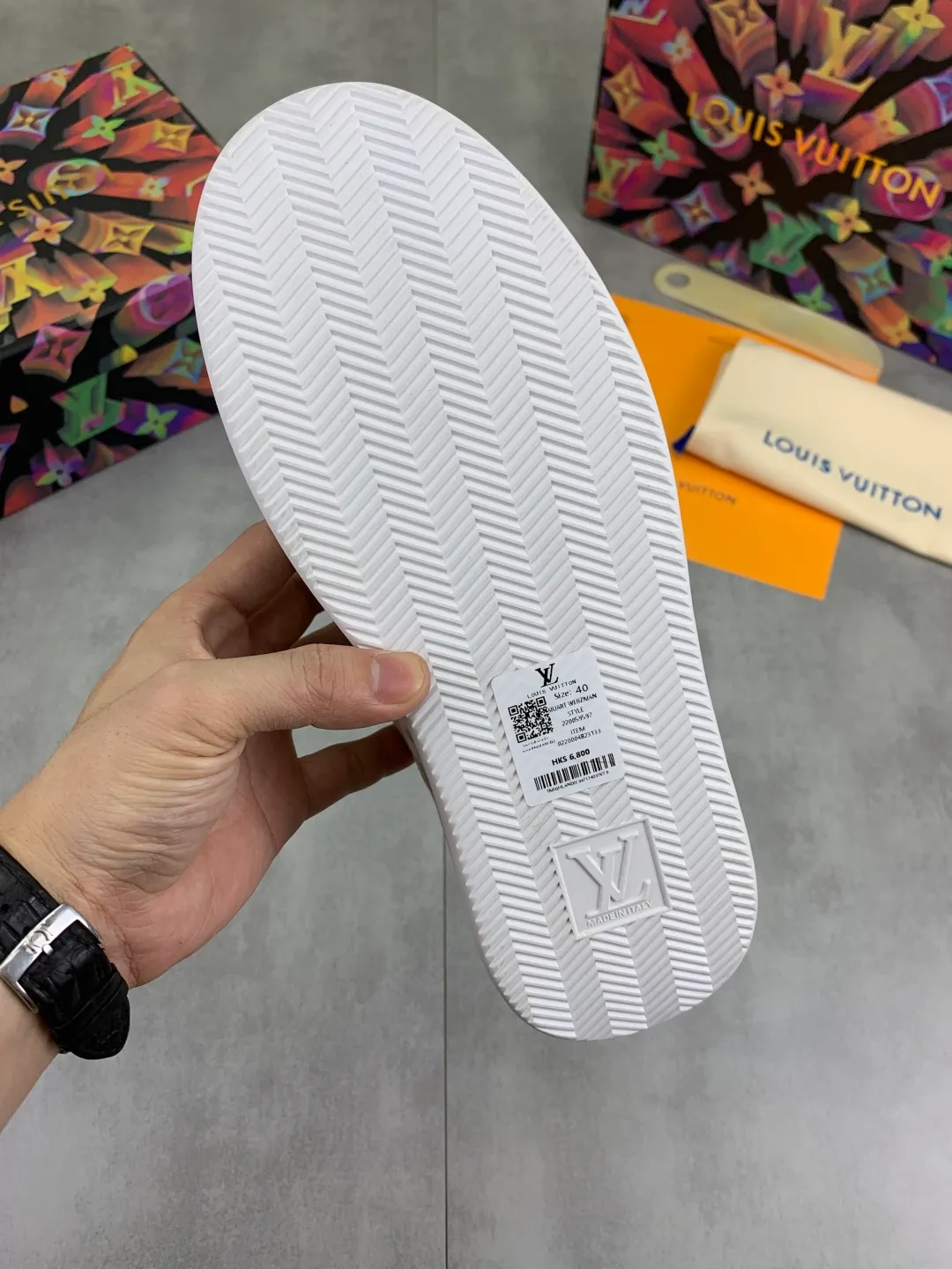 Men's men's shoes💰P520💰[New model]🆘High quality cowhide [Louis Vuitton]LV official website latest model🎁casual and fashionable men's shoes👟hot style💥simple and elegant style, exclusive for trendy men. Unique official website latest brand elements👑original decoration, fashionable and generous, the fabric is made of original denim➕comfortable and breathable mesh lining➕cow leather feet ✅The official website specifies wear-resistant casual outsole, the classic model is taken in real life🎬Color: 5⃣️colors available😍Number of codes: 38-44 Full set of packaging